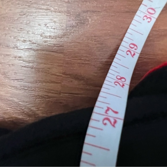 Reebok Long Sleeve Fleece Lined Hoodie Size L Black logo Pockets Soft Drawstring - Picture 10 of 10